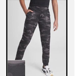 Athleta Girl Printed Powervita Jogger